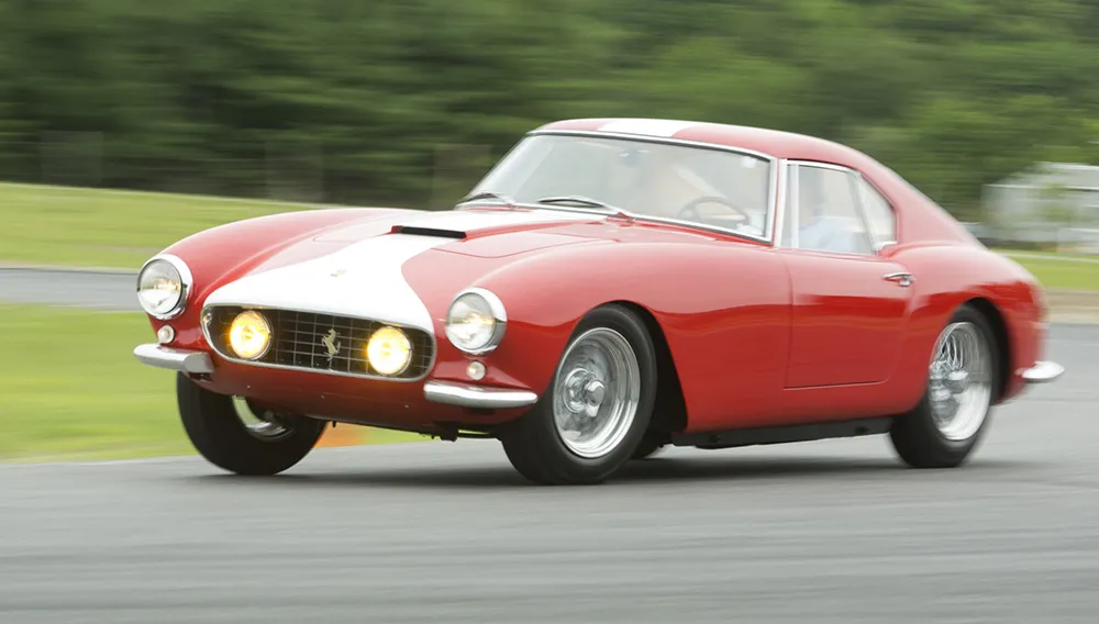 1959 フェラーリ 250 GT コンペティツィオーネ アロイ ベルリネッタ: 850 万ドル