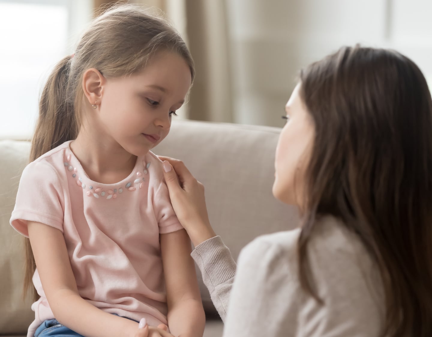 子どもたちに敬意を持って話し、接する方法