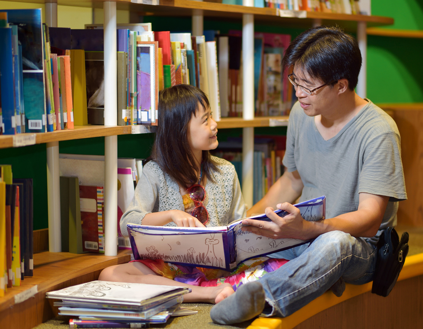 香港の公共図書館サービス: 子供を図書館に連れて行く