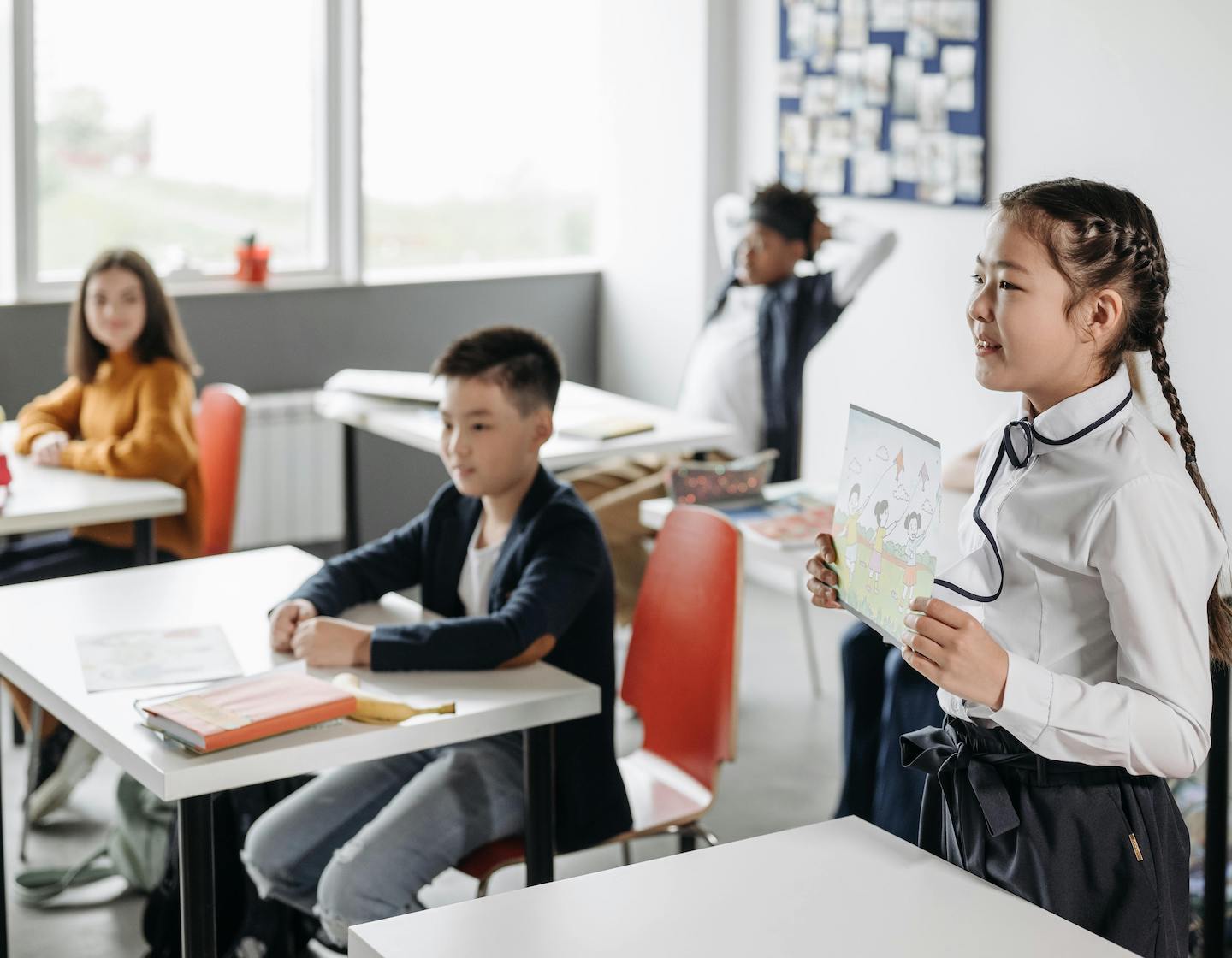 地元の学校とインターナショナルスクール: 香港でお子様に合った学校を選ぶ方法